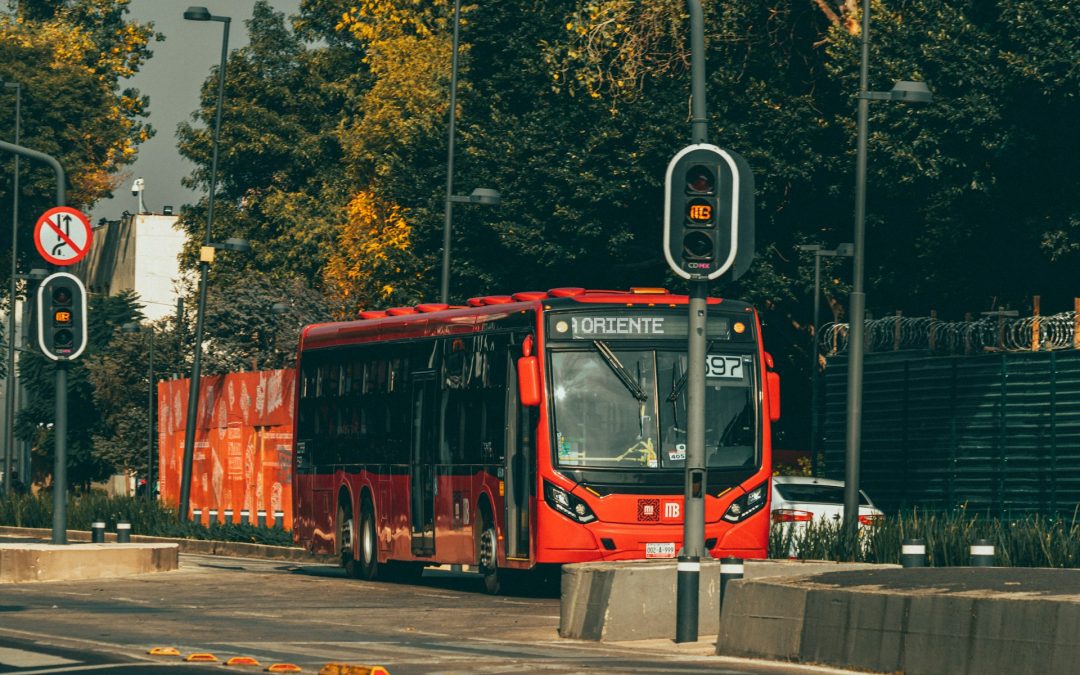 Pensionärsrabatt på buss i Sverige – Hur mycket kan du spara?